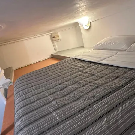 Les Balconnets Centre